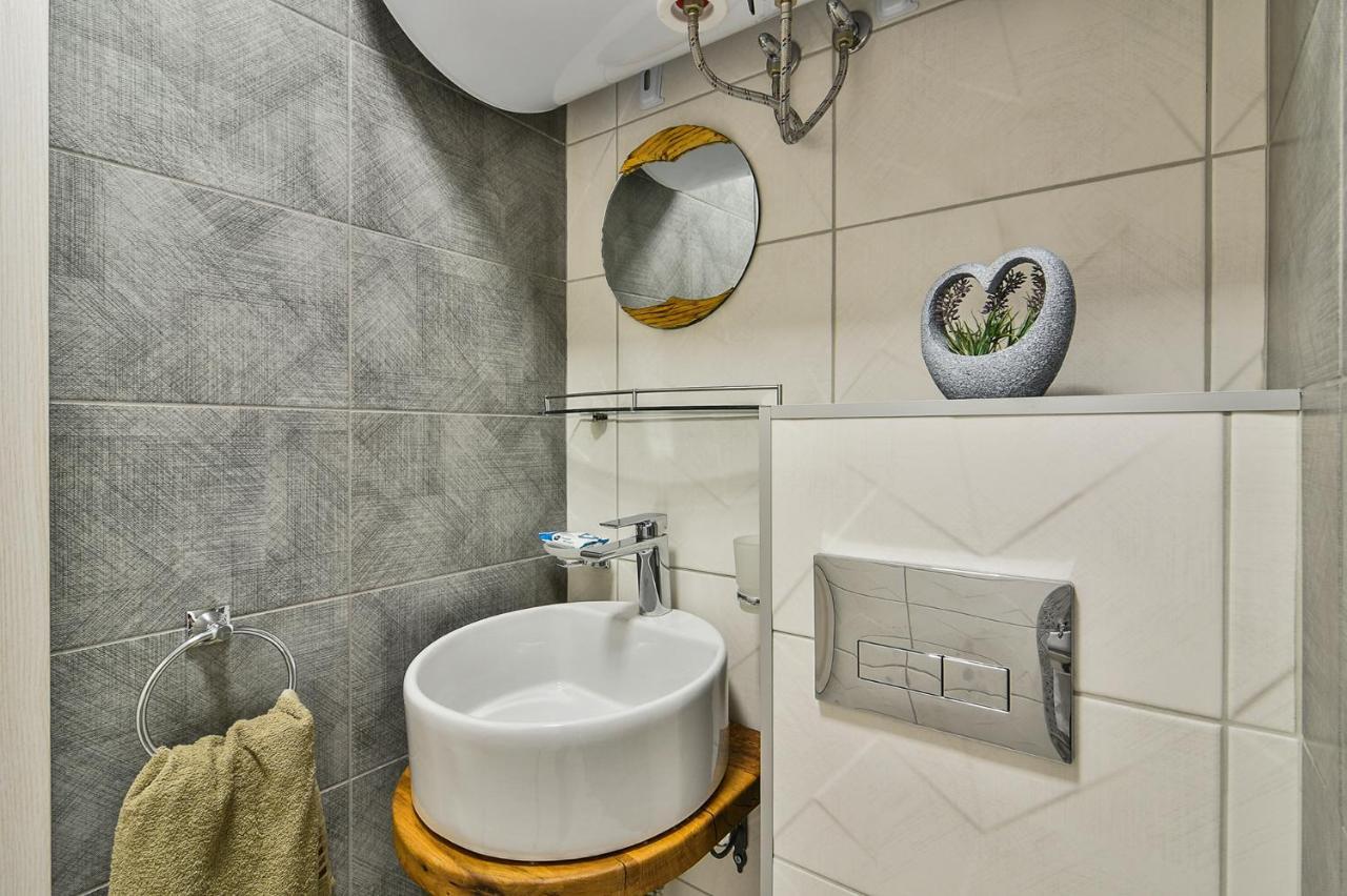 Top Location Flats In Varna Exterior photo